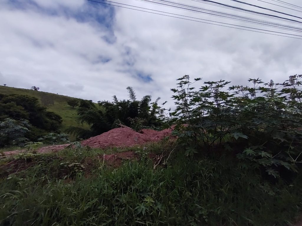 Rua Hélio Reis – Cabangu