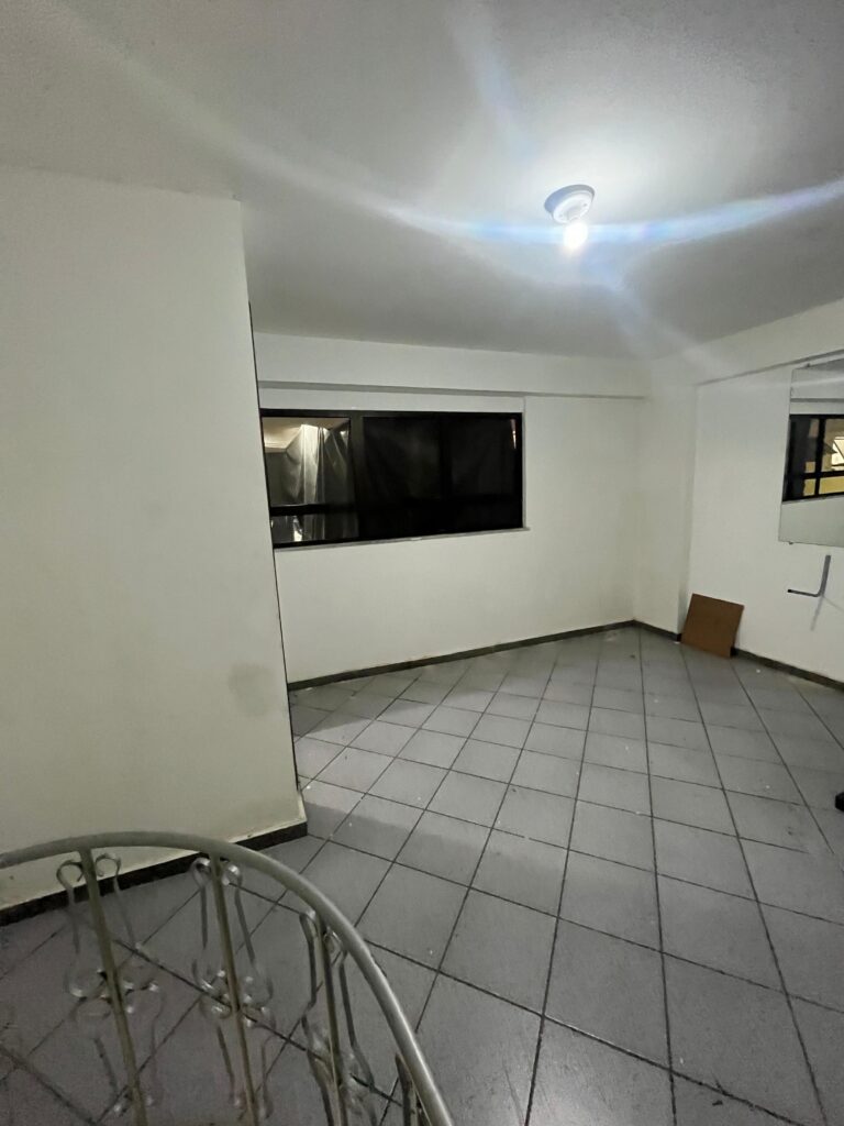 Avenida Presidente Getúlio Vargas, n 377, loja 112, Centro