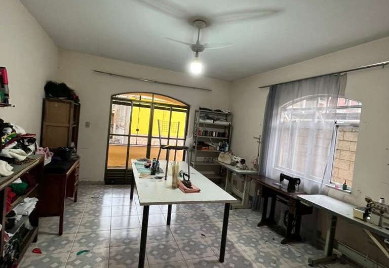 Rua Lions Clube, 100, Bairro das Flores