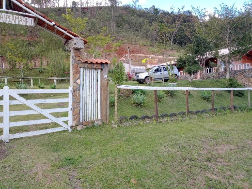 Chácara Ipê Amarelo, Mantiqueira, Santos Dumont.